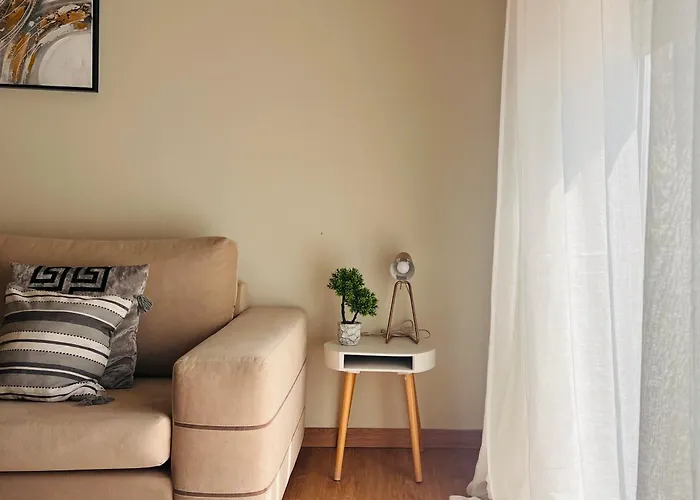 Concert Hall Apartment - Semitelou